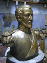 Palau Antonio Daniel - Busto Juan Lavalle
